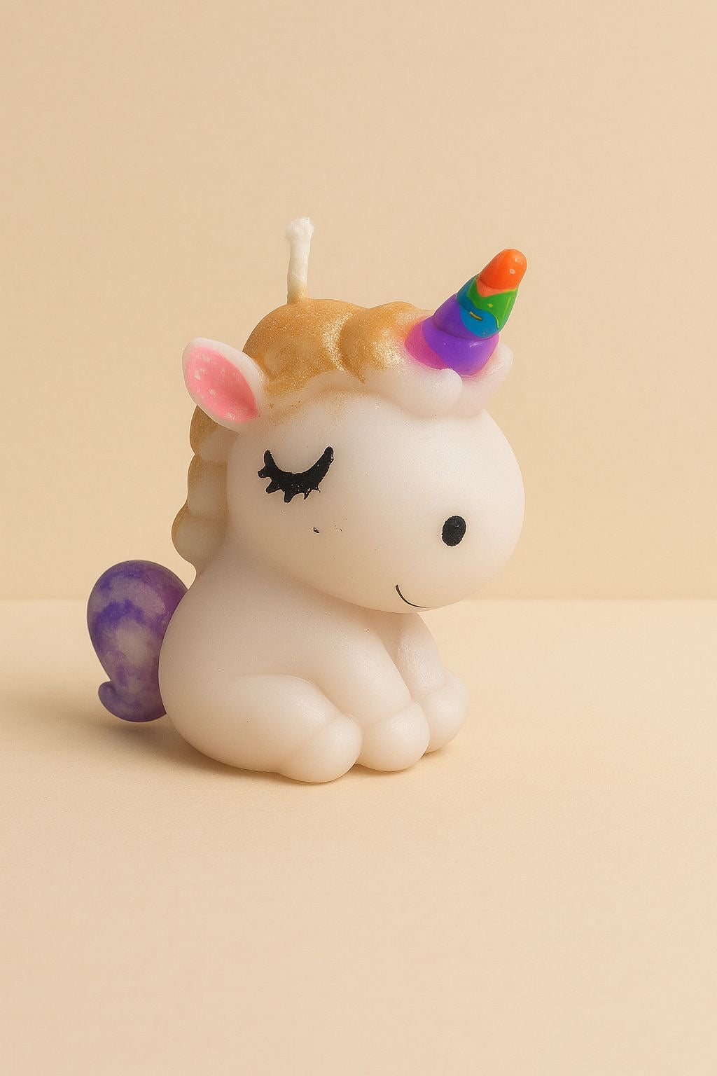 Einhorn 🦄 – handgegossene Bienenwachskerze
