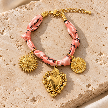 Stoffarmband «Sol & Amor» – mit goldfarbenen Charms