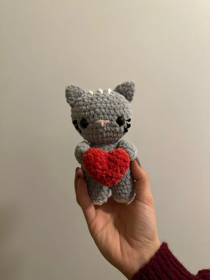 Gehäkelte Herz-Katze – liebevoll handgemacht 🧶💗