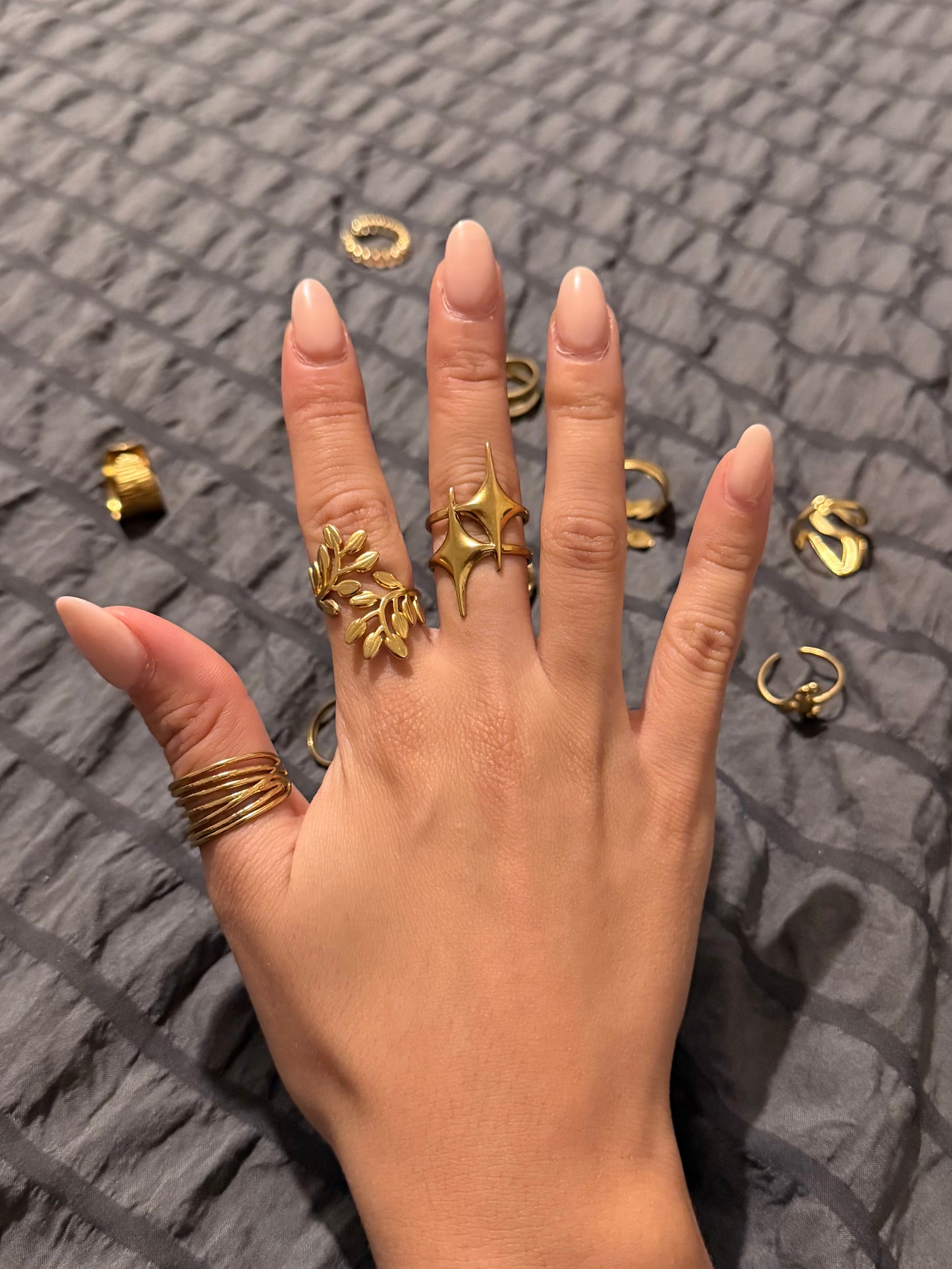 Goldene Edelstahlringe – einzeln erhältlich ✨