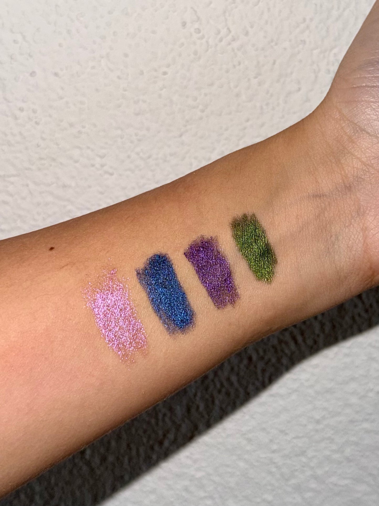 Dacostas Rem - Metallic Eye Liner – 48H Long Lasting ✨ Farben: Rosa, Grün, Blau, Violette