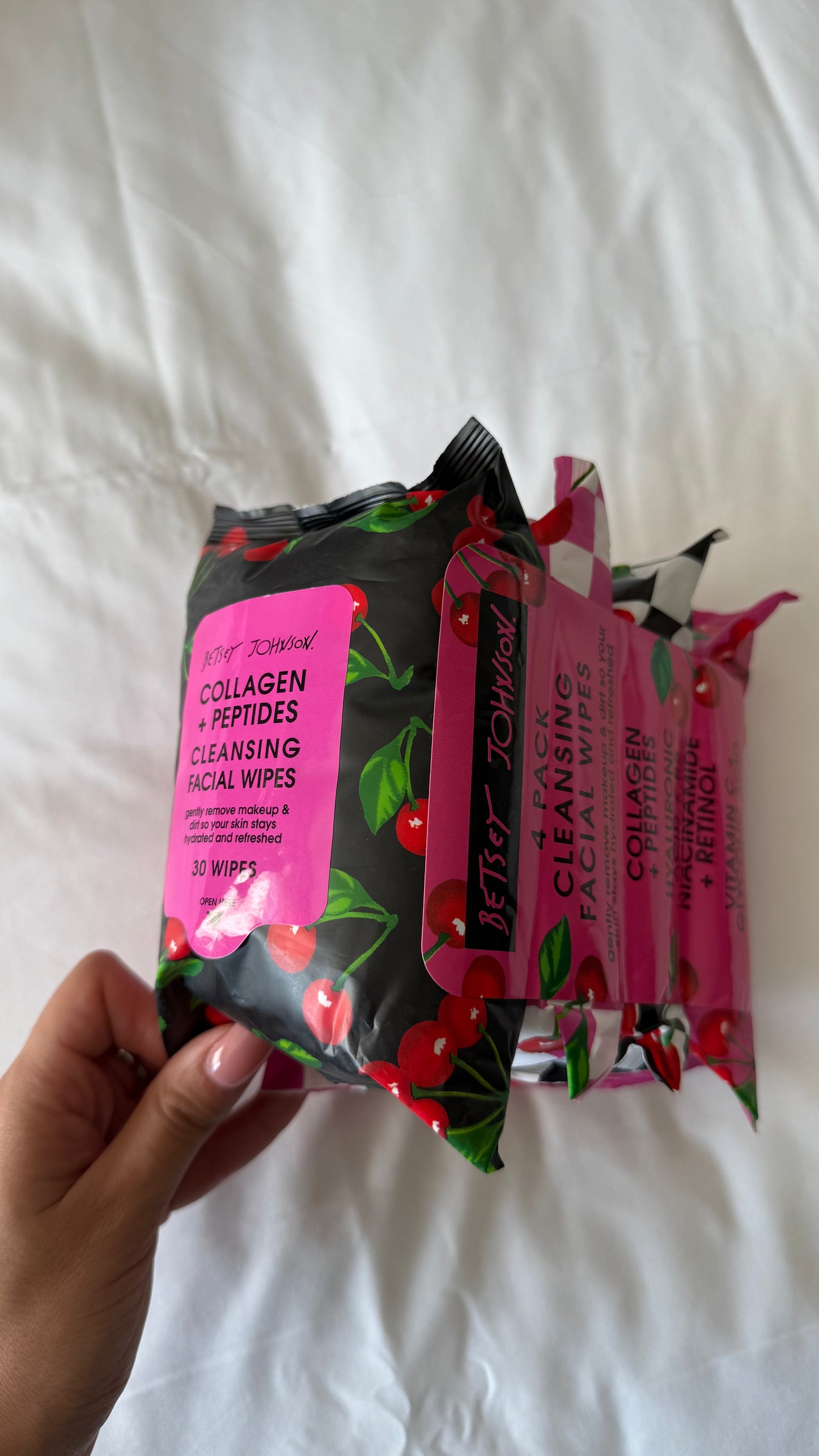 Betsey Johnson Cleansing Facial Wipes – Luxus für deine Haut! 🌸✨