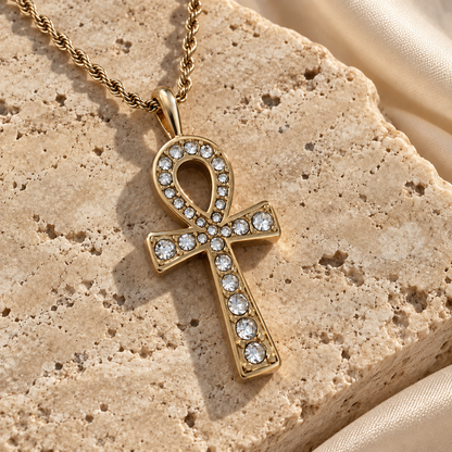 Ankh Glow – goldfarbene Kette mit Schmucksteinen