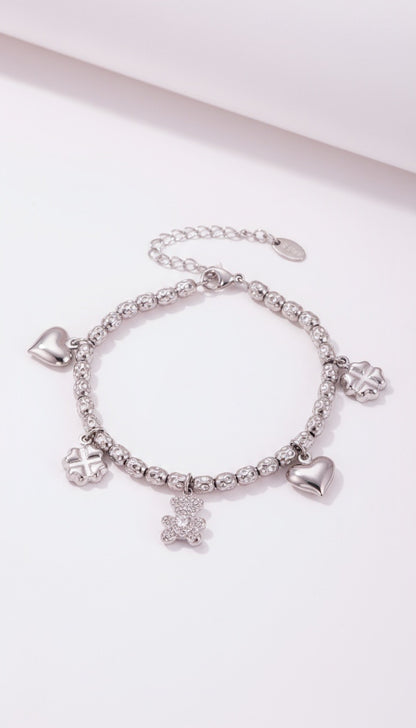 💖 Edelstahl Charm-Armband „Teddy & Glückssymbole“ – verspielte Eleganz in Gold oder Silber 💖