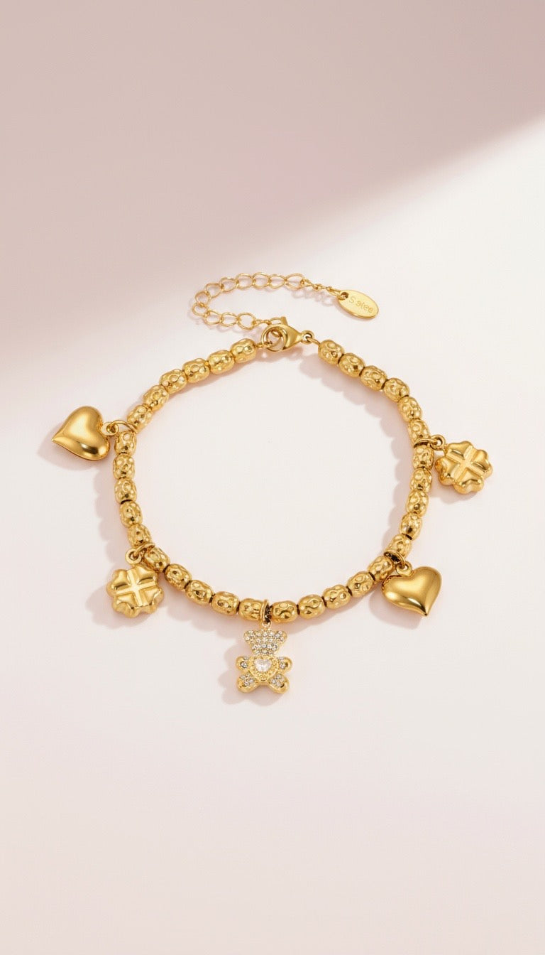 💖 Edelstahl Charm-Armband „Teddy & Glückssymbole“ – verspielte Eleganz in Gold oder Silber 💖