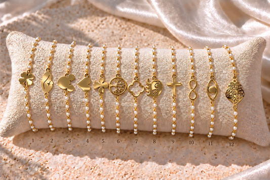 Pearl Charms – Filigrane Armbänder mit Wunschmotiv