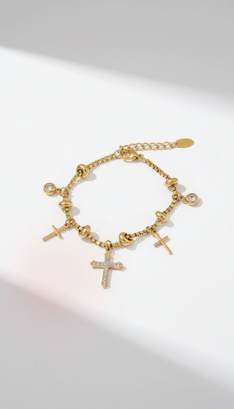 ✨ Goldenes Edelstahl-Armband mit Kreuzanhängern & Zirkonia-Details