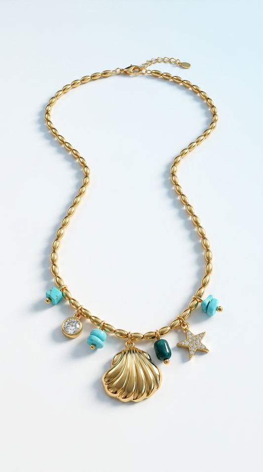 Goldene Ocean Charm Halskette – Sommerlicher Schmuck mit Muschel & Türkis Details 🤍