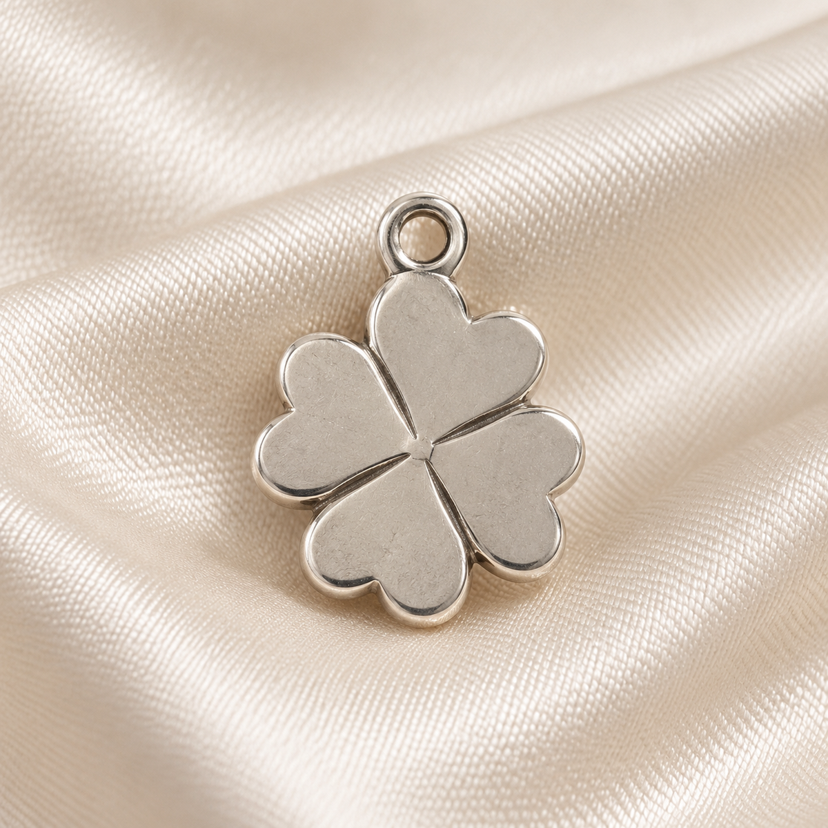 Gestalte deinen eigenen Charmschmuck