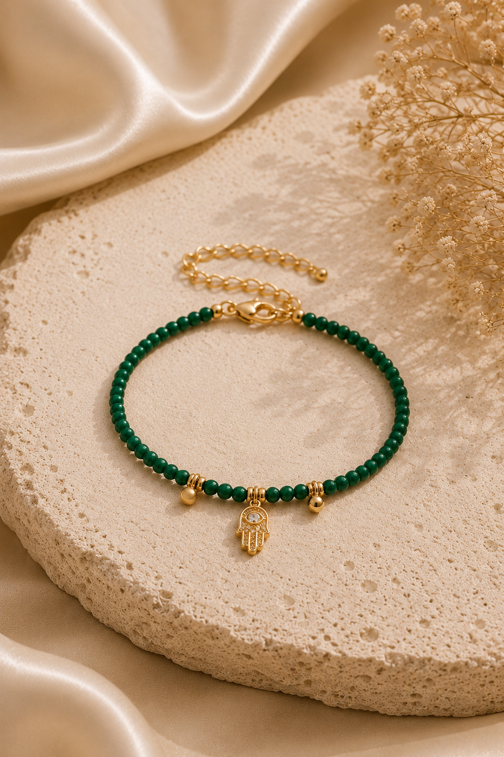 Grünes Hamsa Armband – Eleganter Schutz & stilvolle Energie