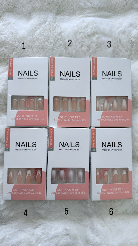 Press-On Nails – 24 Stück | DIY Maniküre Set 💅